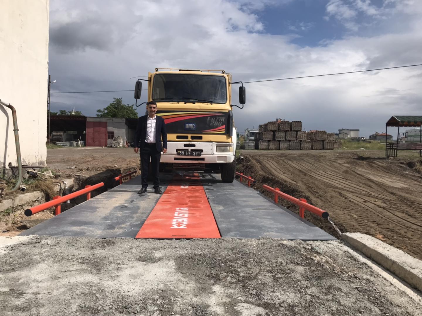 Gürçayır Belediyesi 60 Tonluk Kantarı Faaliyete Geçti.